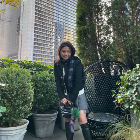 Meet your Posher, Hyunjoo - Picture 1 of 1